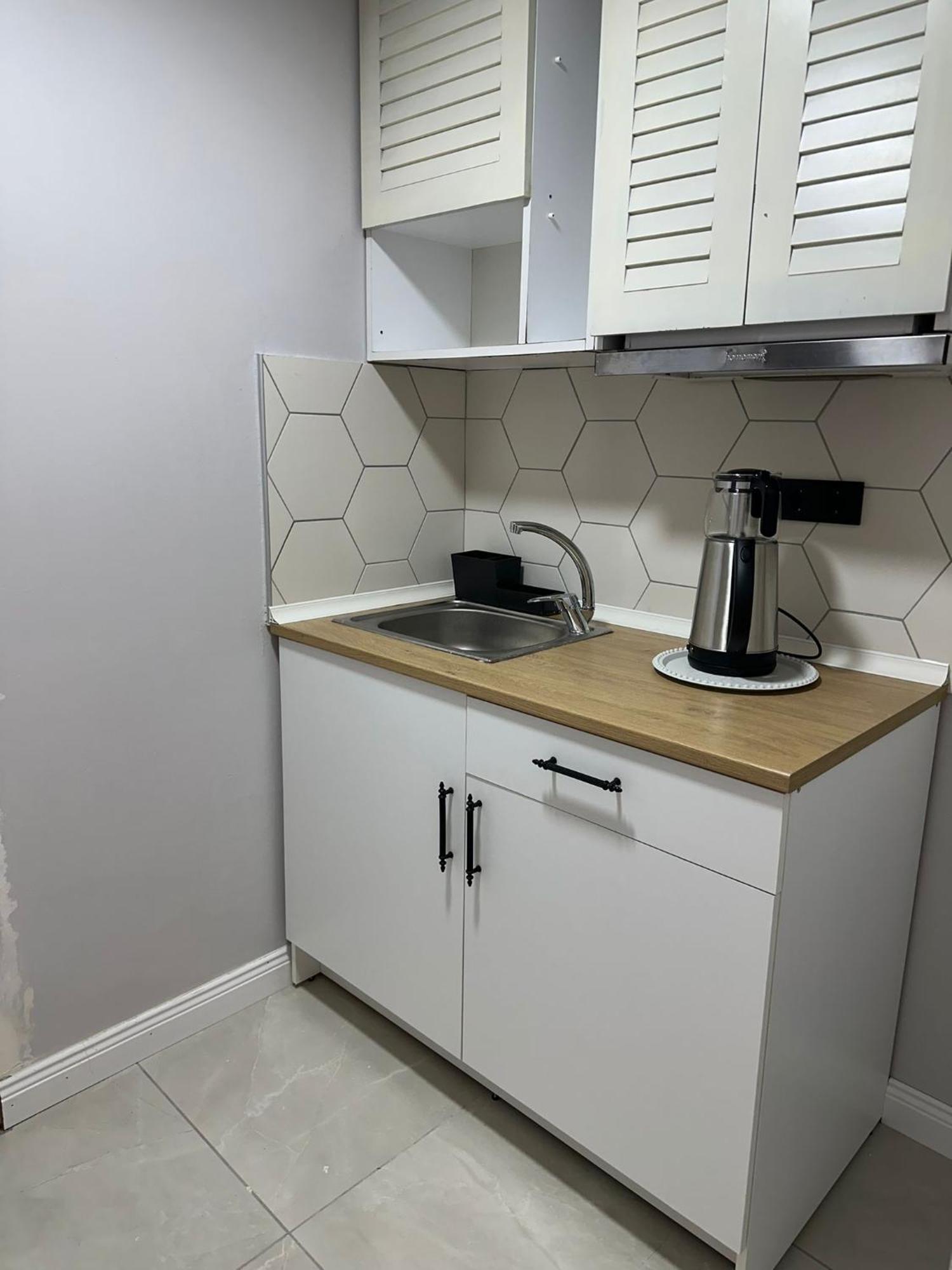 Ortakoey Tiny One Hotel Истанбул Екстериор снимка