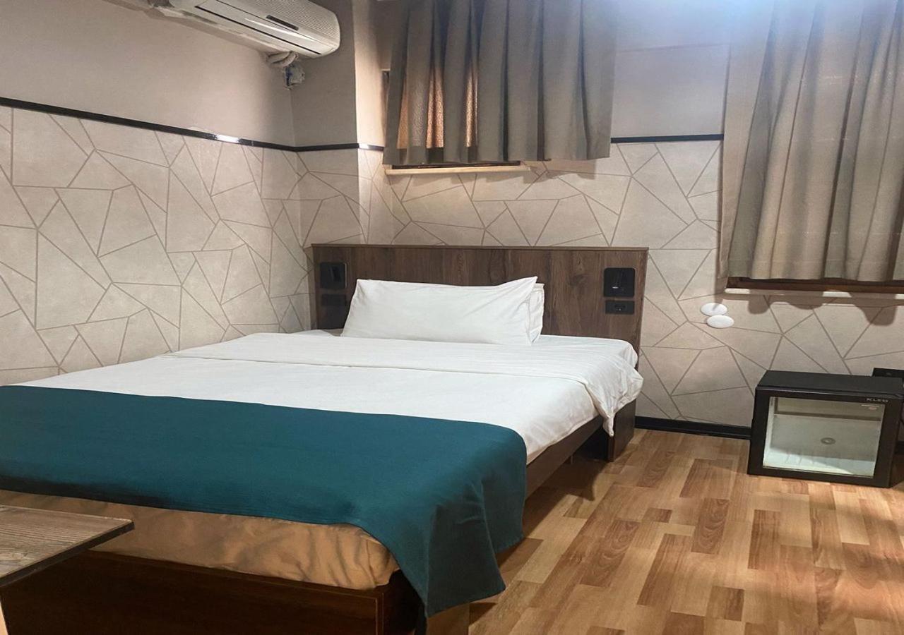 Ortakoey Tiny One Hotel Истанбул Екстериор снимка